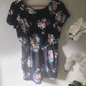 ✨ON SALE - Elegant Vintage Inspired Romper ✨